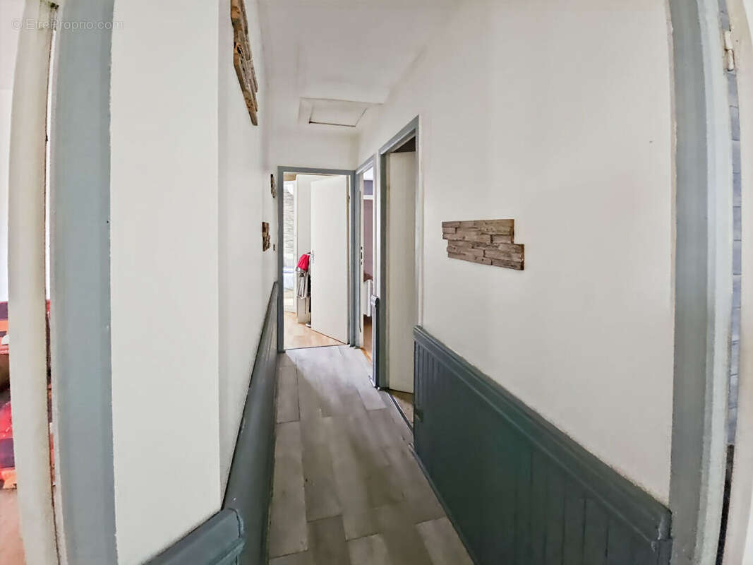 Maison à VILLENAVE-D'ORNON