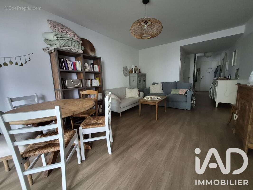 Appartement 64 m² à Boucau  - photo 2