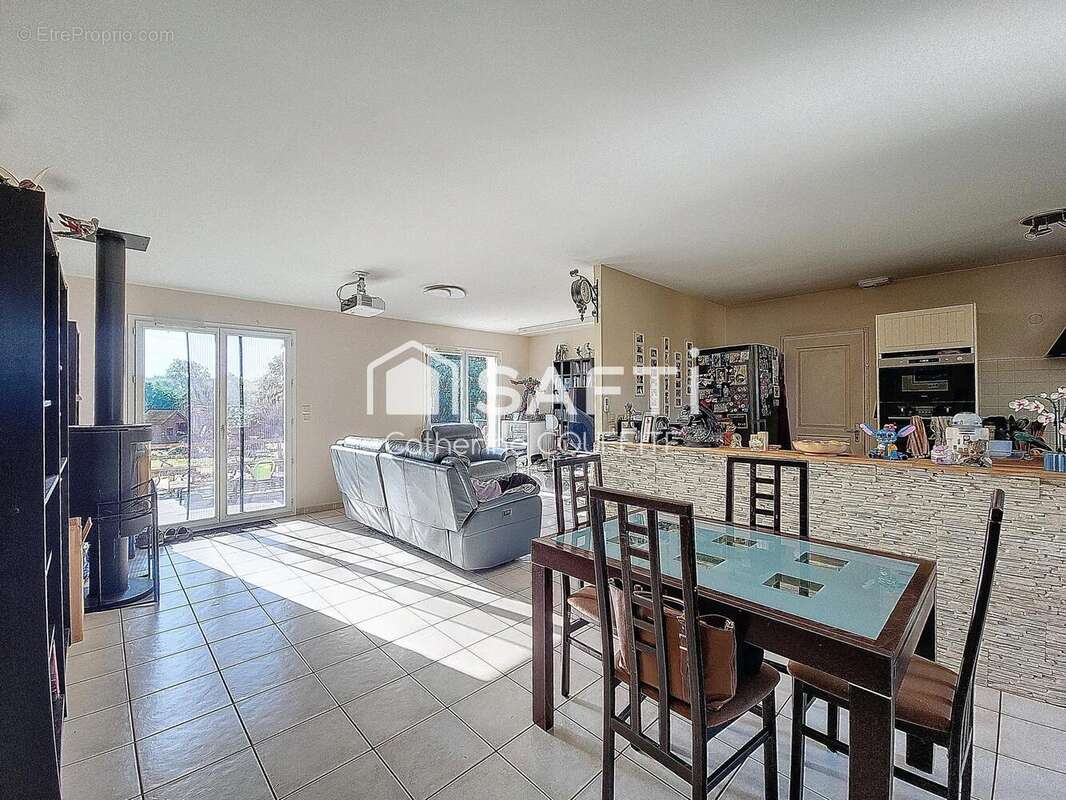 Photo 2 - Maison à CERONS