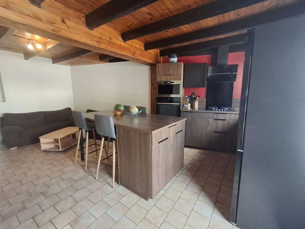 Maison 90 m² à Chasseneuil-Sur-Bonnieure  - photo 3