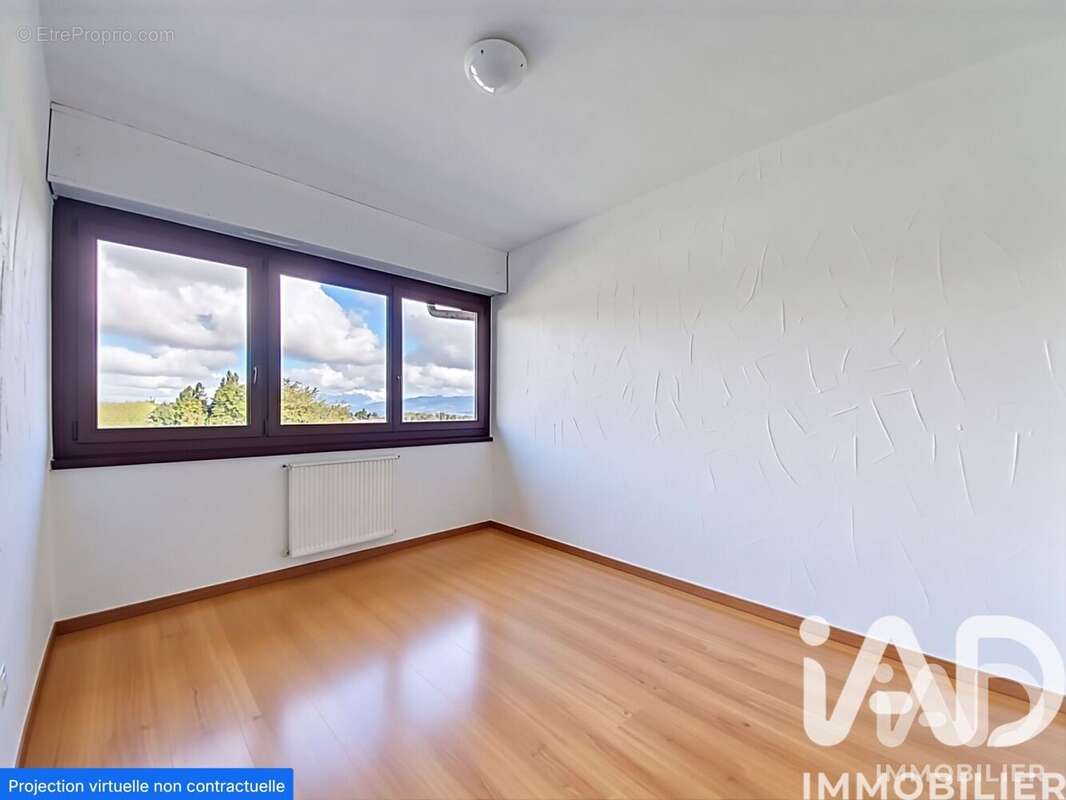 Appartement 76 m² à La Roche-Sur-Foron  - photo 8
