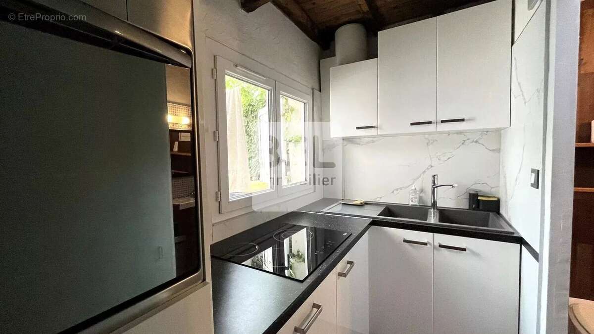 Surprenante  et insolite maison troglodyte dans les alpilles - photo 8