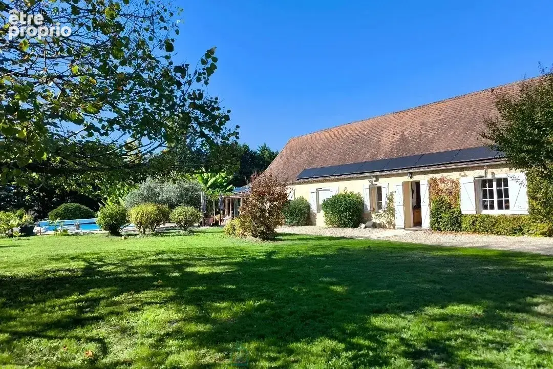 Longere avec piscine sur 1.5 ha clos - photo 7