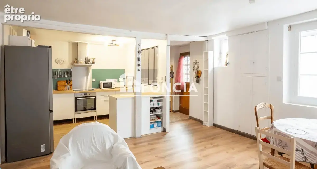 Maison de bourg avec terrain – Proche du centre de Connerré - photo 2