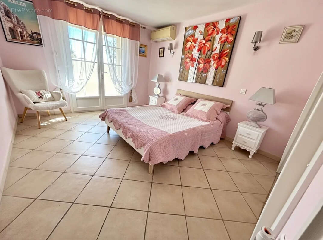 Maison à BELLEGARDE