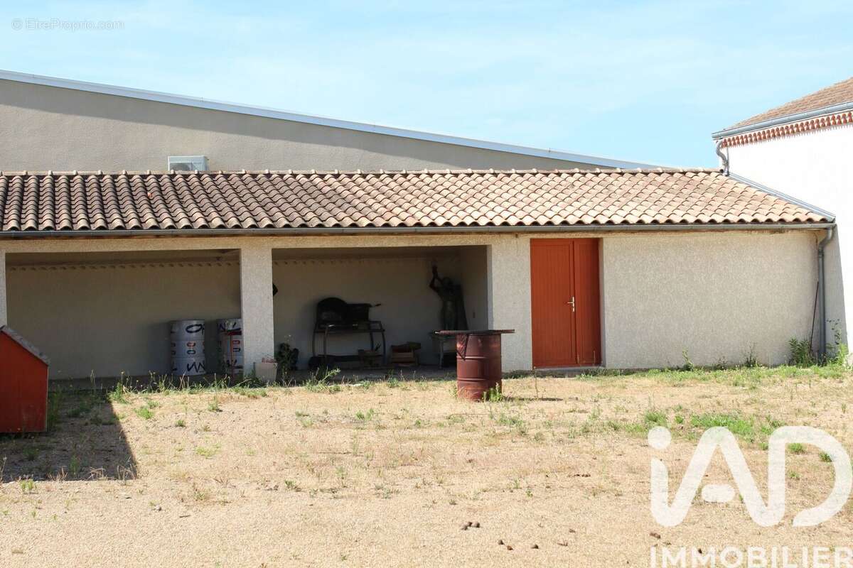 Photo 4 - Appartement à LES MARTRES-D'ARTIERE