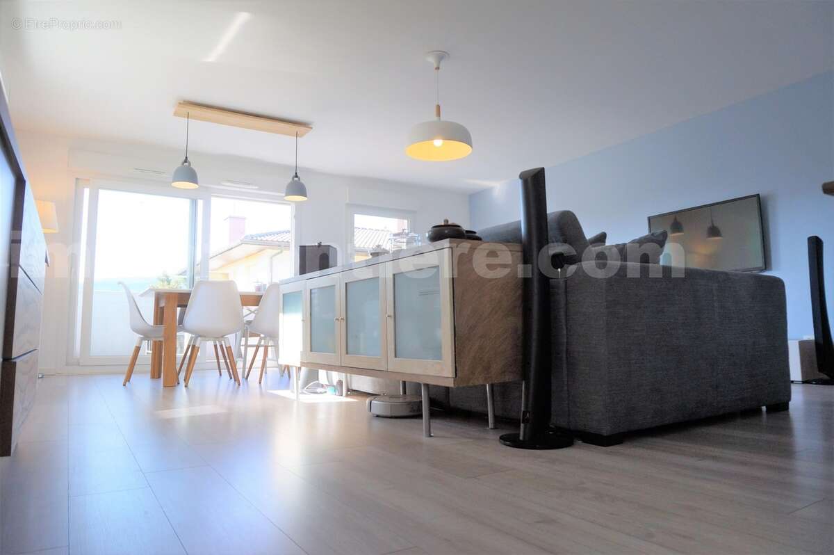 T5 Duplex à Ambilly - Appartement à AMBILLY