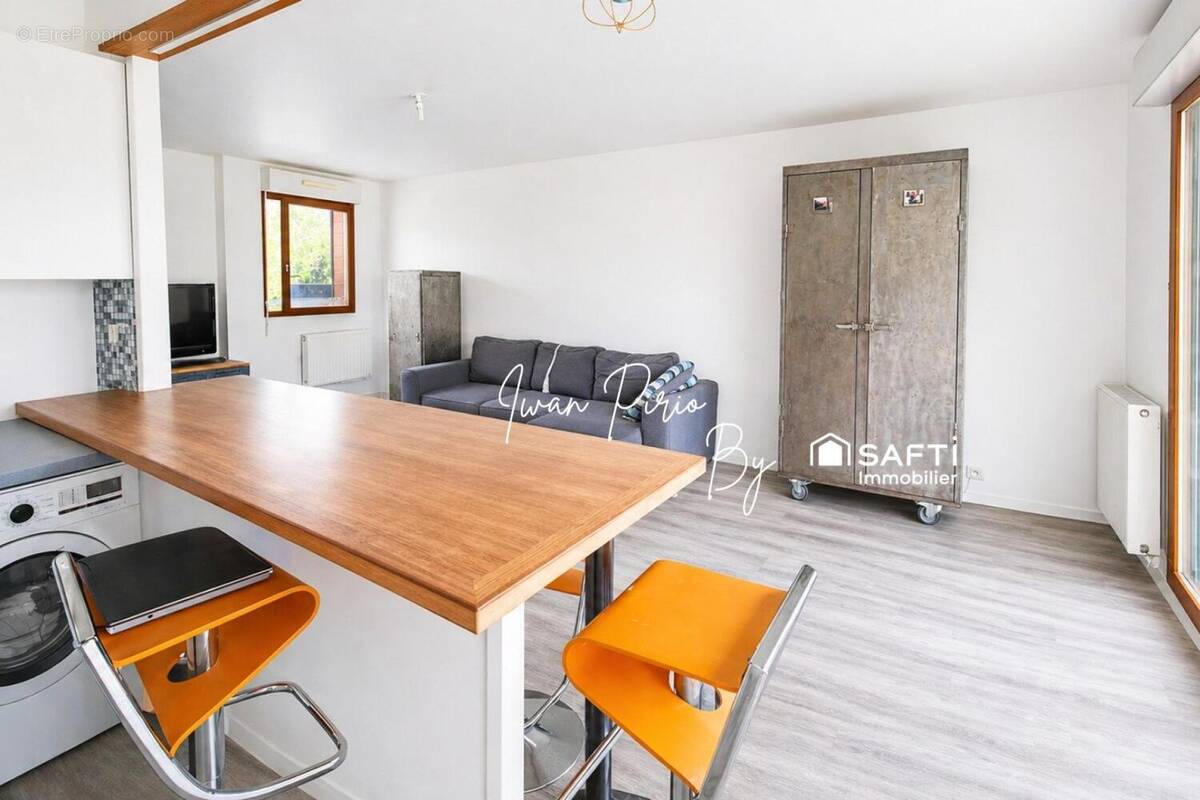 Photo 1 - Appartement à SAINT-JACQUES-DE-LA-LANDE