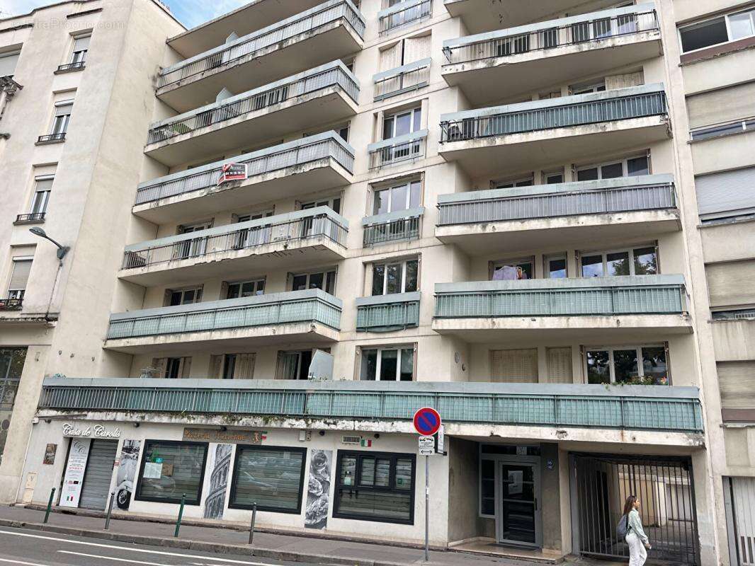 Appartement à VILLEURBANNE