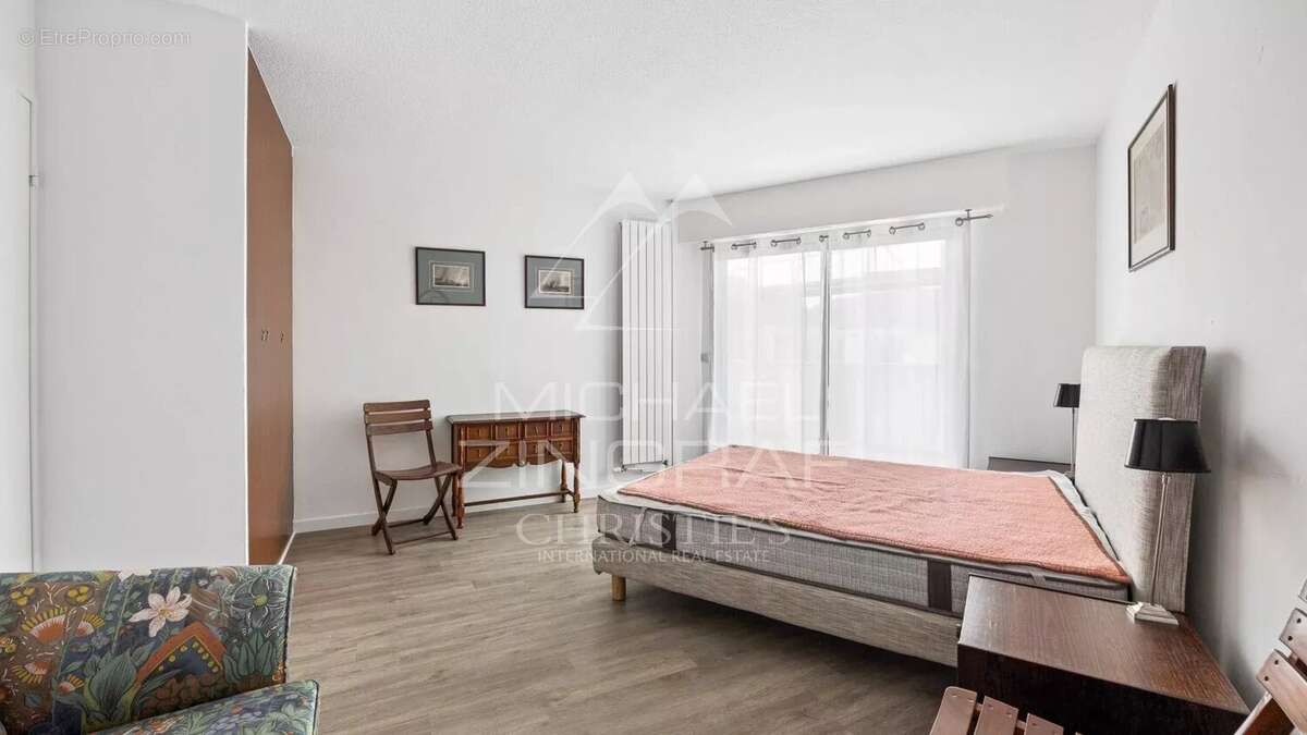 Appartement à MANDELIEU-LA-NAPOULE