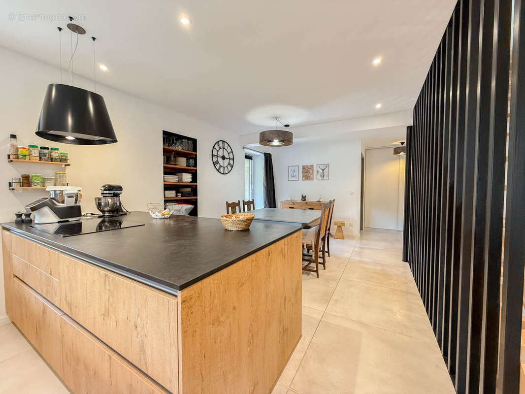 Maison à SAINT-FRANCOIS-DE-SALES