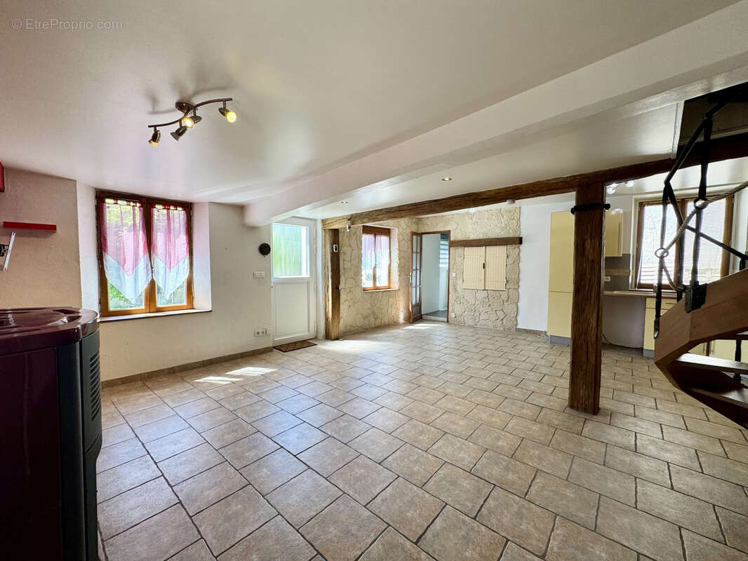 Maison à COULOMMIERS