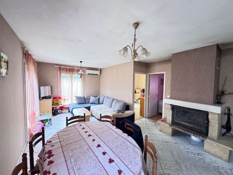 Maison à CASTELCULIER