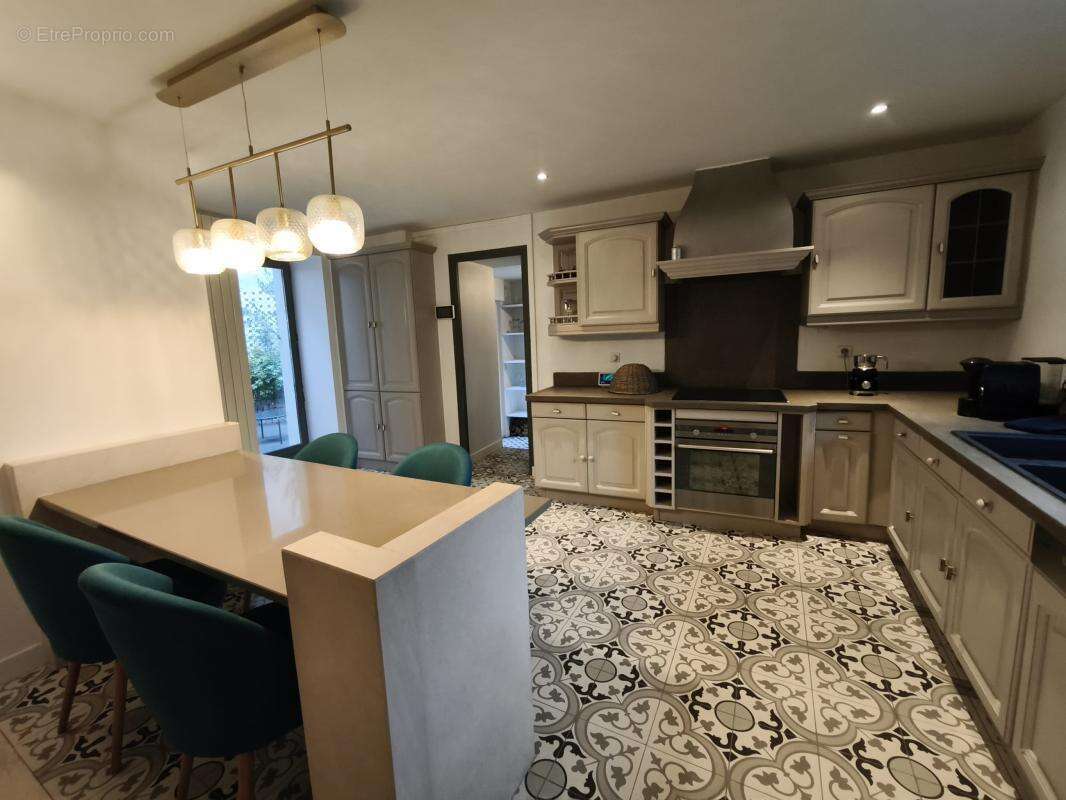 Maison 210 m² à Orgeval  - photo 3