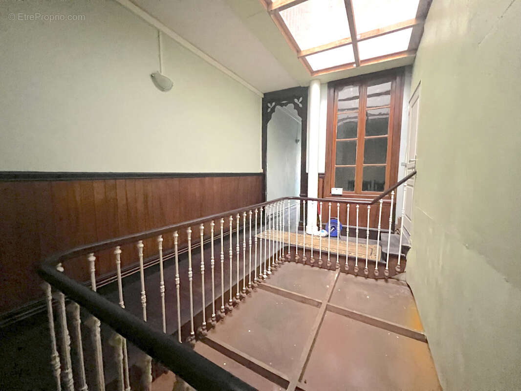 Maison à MONTREJEAU