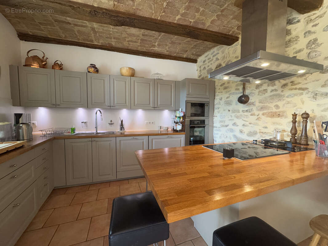 Maison à SAINT-ANDRE-DE-ROQUEPERTUIS