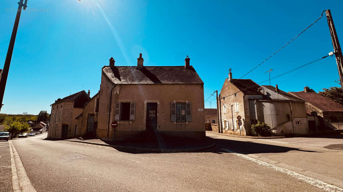 Maison à GUILLON