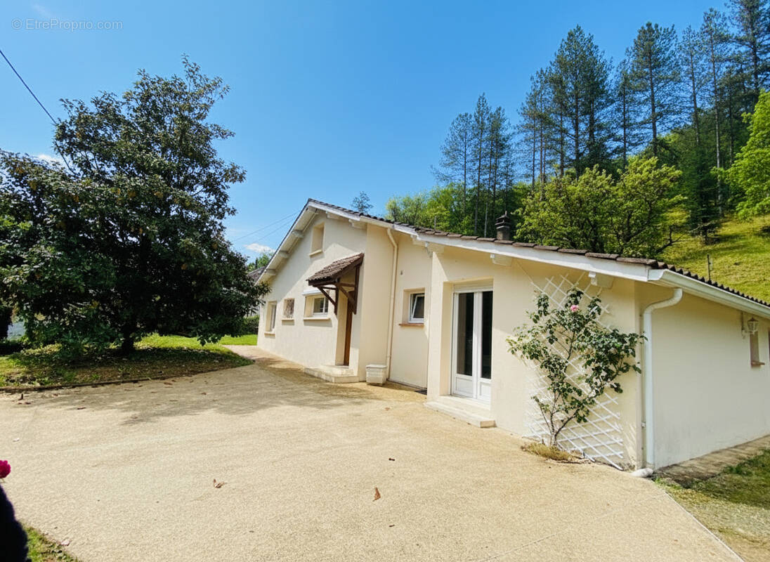 Maison à CAHORS