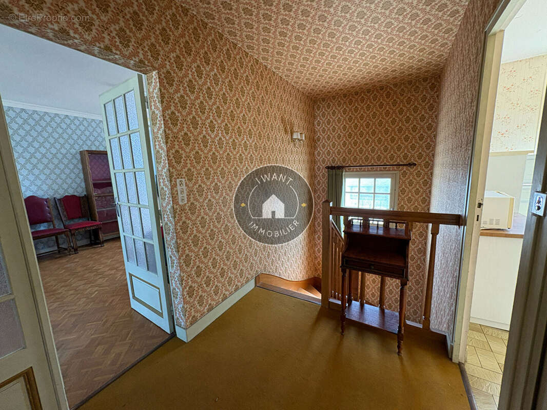 Maison à GENNES