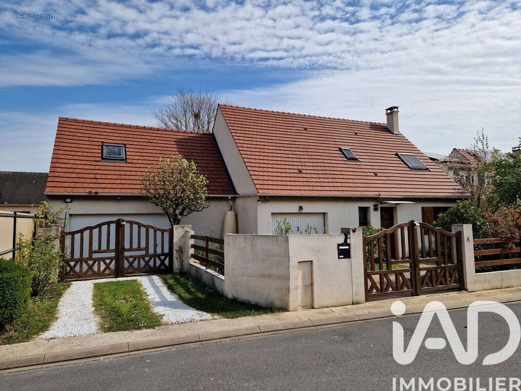 Photo 1 - Maison à CHARNY