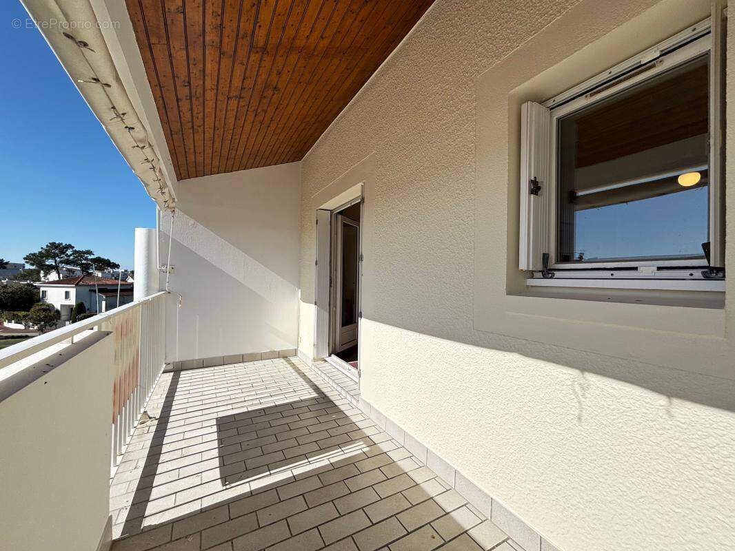 Appartement à VAUX-SUR-MER