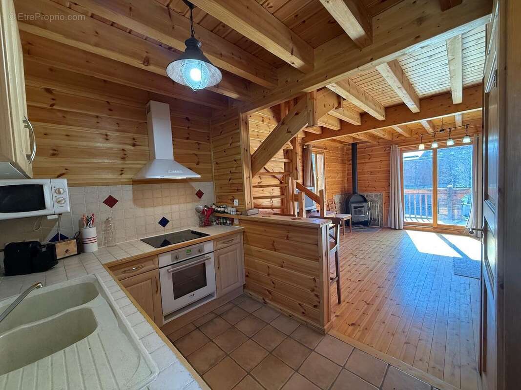   - Maison à L'HOSPITALET-PRES-L'ANDORRE