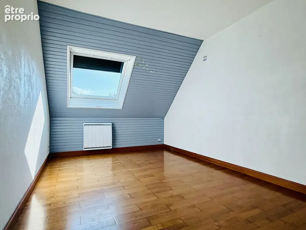 Maison familliale avec 1200 m2 de terrain - photo 9