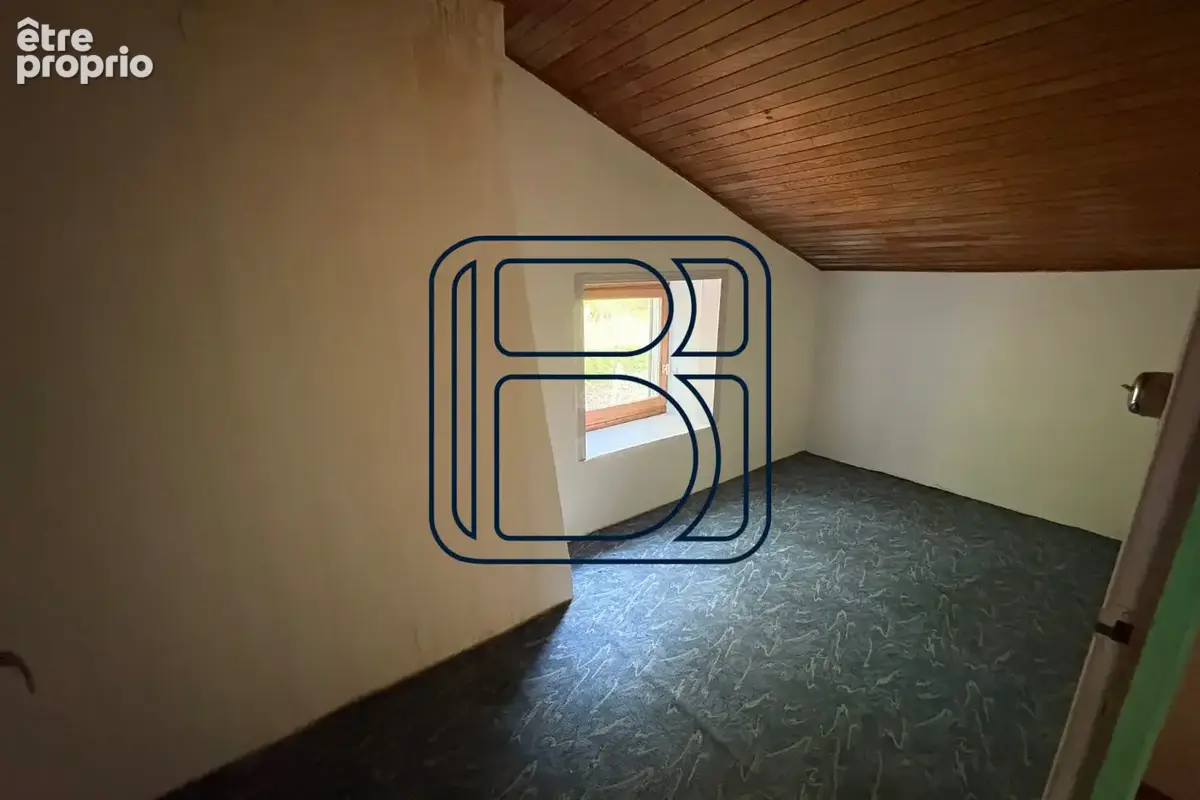 Maison 7 pièces 88 m² à vendre à Vertolaye (63480) - photo 8