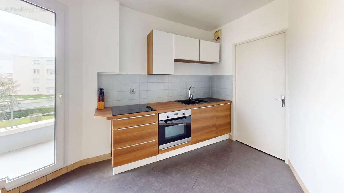 Appartement à MAINVILLIERS