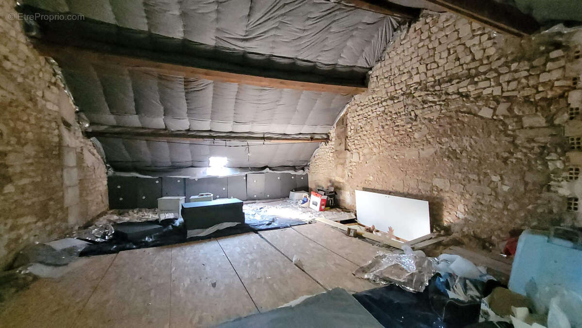 Maison à MORTAGNE-SUR-GIRONDE