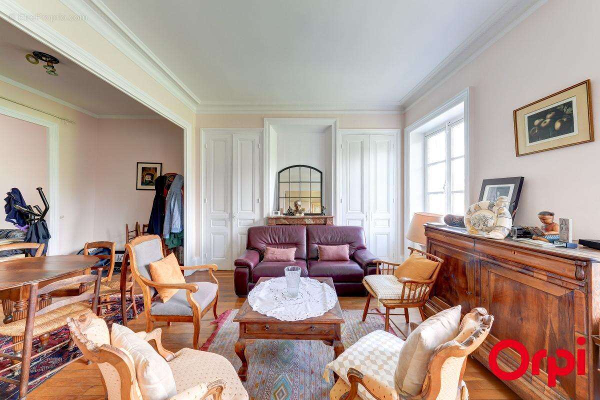 Maison à CALUIRE-ET-CUIRE