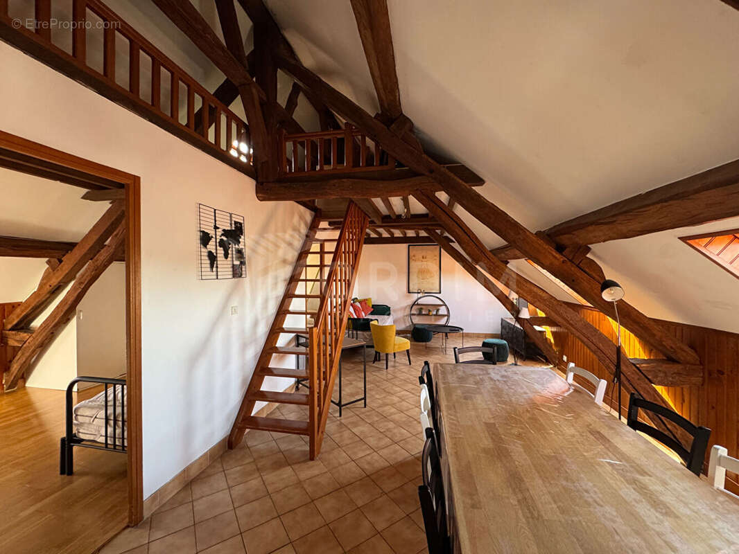 Appartement à POUILLY-SUR-LOIRE