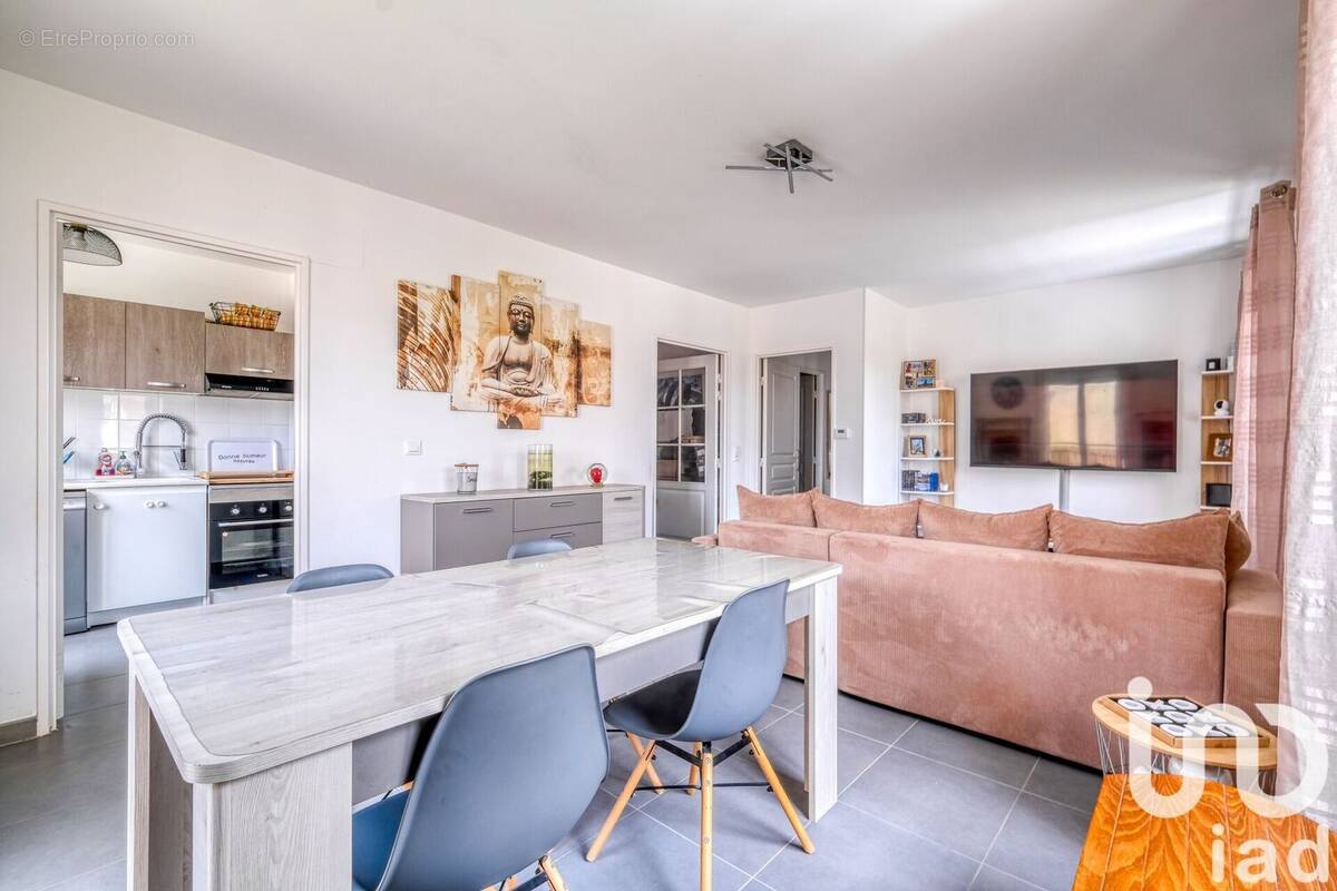 Photo 1 - Appartement à VILLENEUVE-LE-COMTE