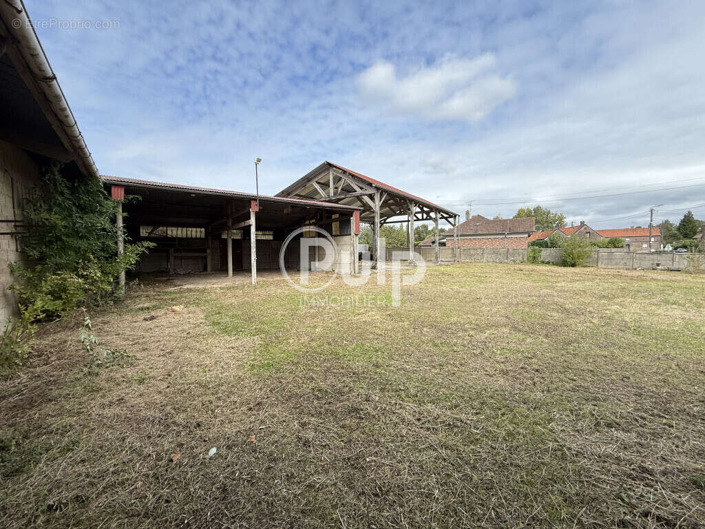 Autre à ESTREES-LES-CRECY