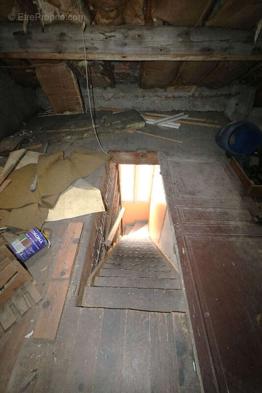 Combles à aménager à Tarbes rue Desaix  43 m² carrez et  88m² utiles au sol - photo 3