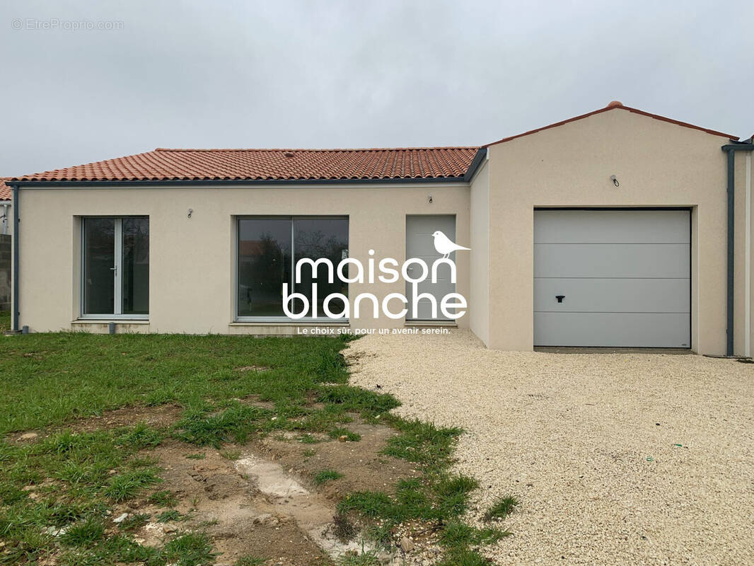 Maison à ANAIS