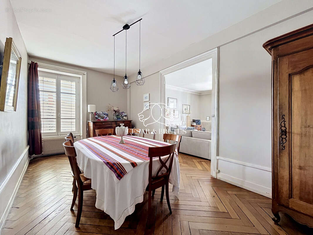 Appartement à LYON-3E