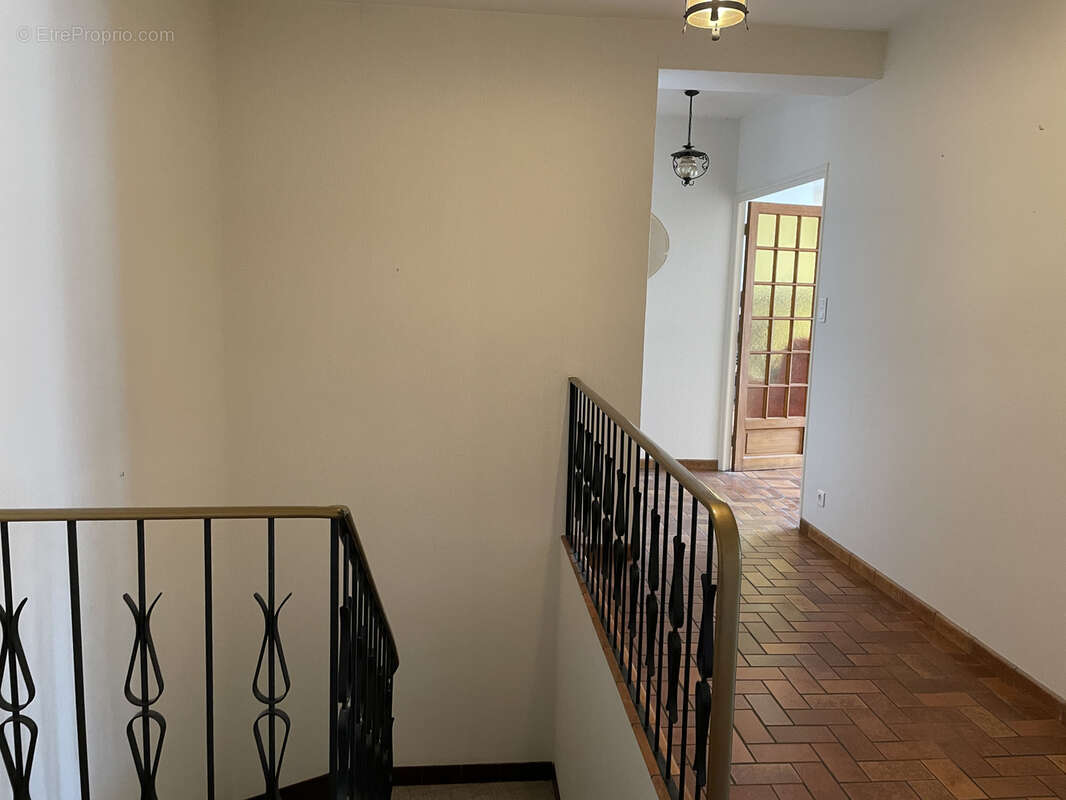 Maison à PONT-DU-CHATEAU