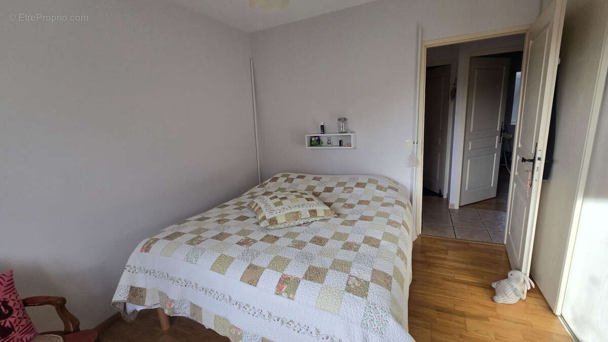 Maison à BELVEZE-DU-RAZES