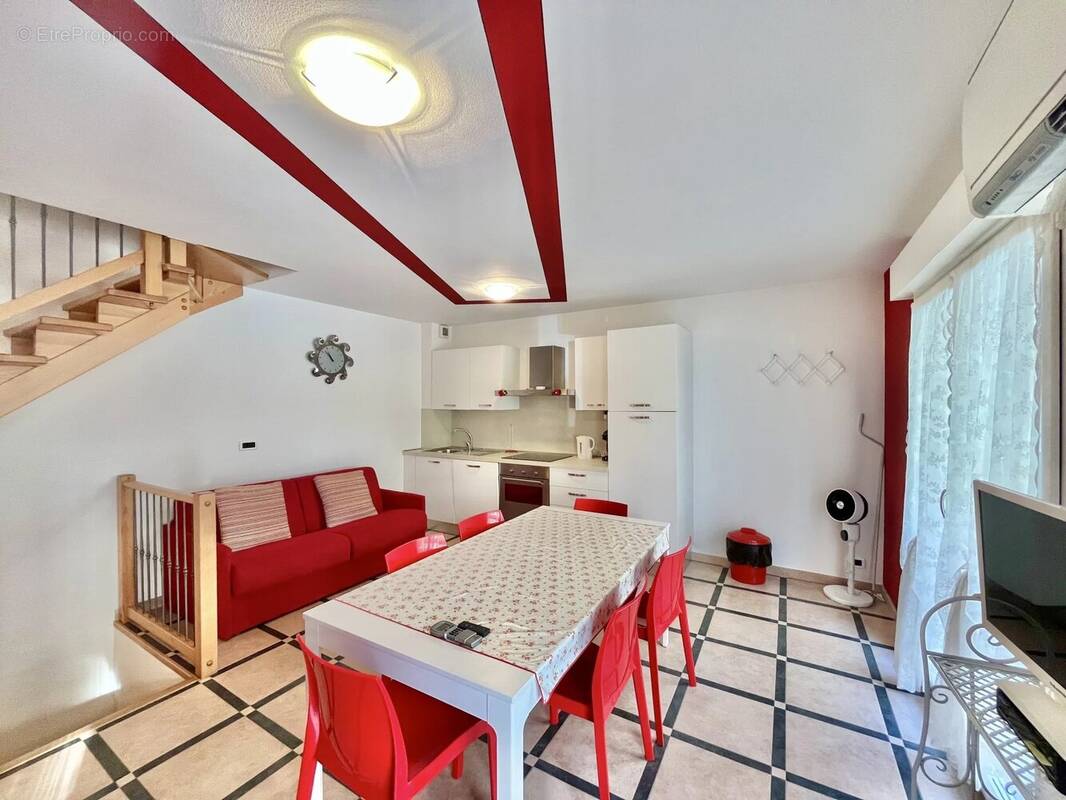 Appartement à ROQUEBRUNE-CAP-MARTIN