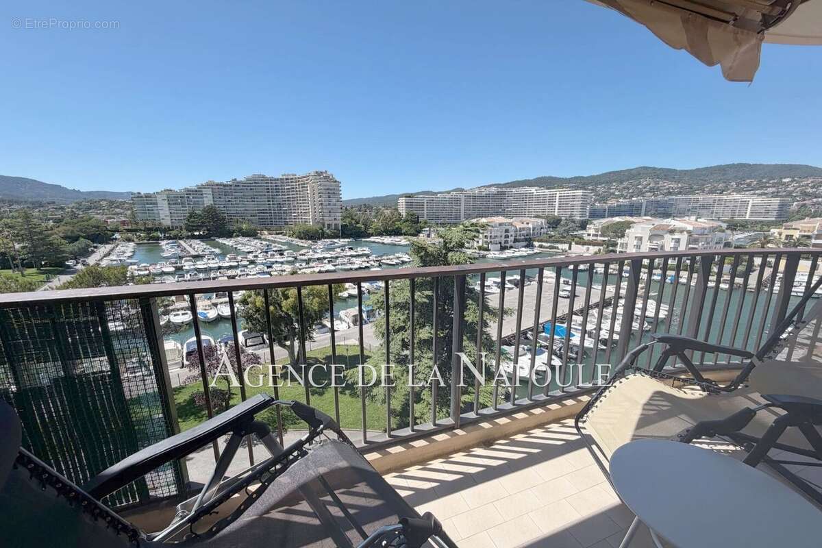 Appartement à MANDELIEU-LA-NAPOULE