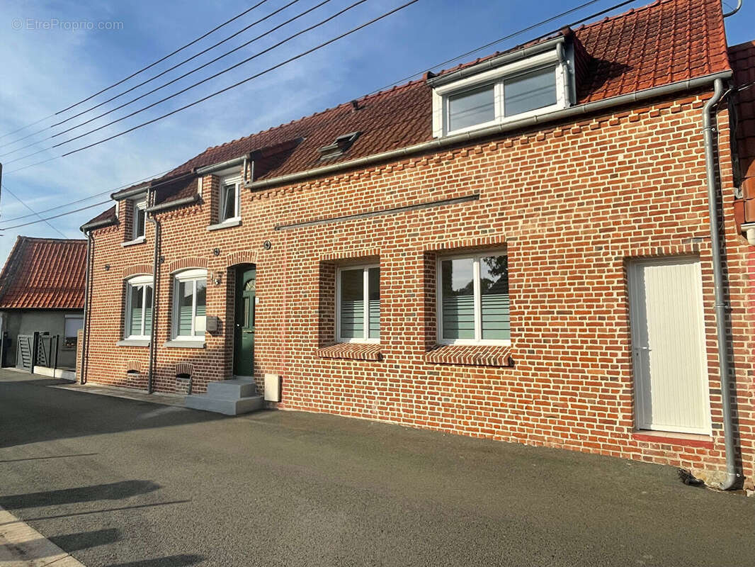 Maison à NORRENT-FONTES