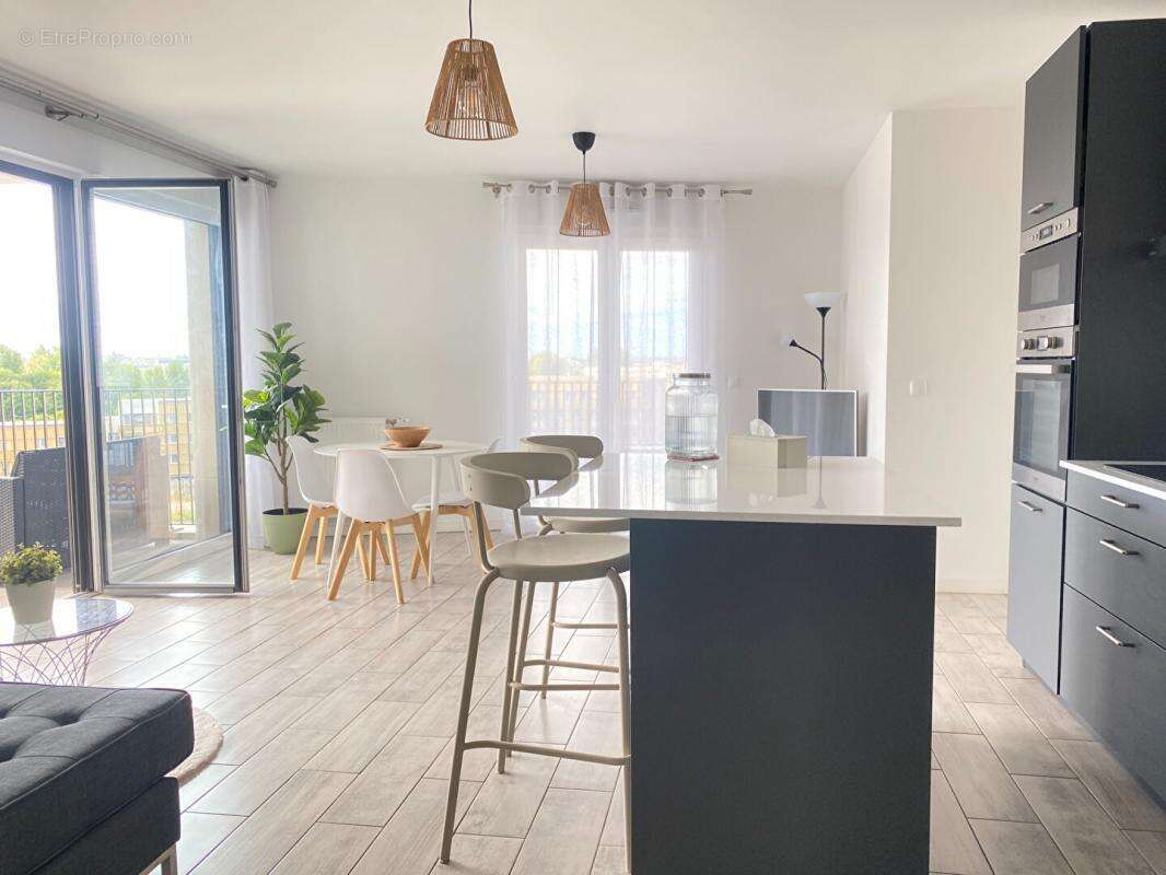 Appartement à BORDEAUX