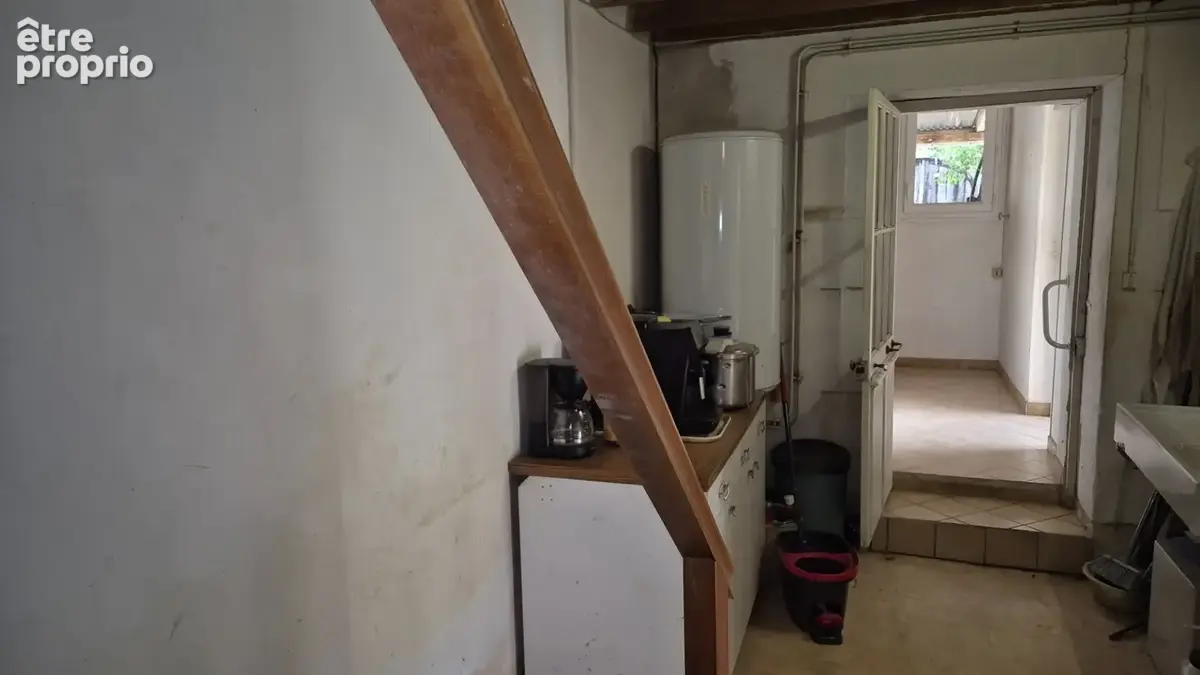 Corps de Ferme à rénover de 500 m2, proche commerces, beaucoup de dépendances - photo 39