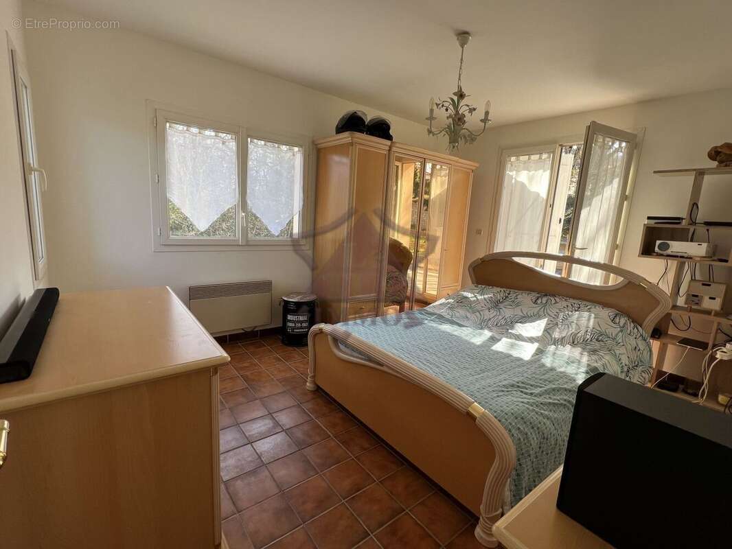 Maison à MOLIERES-SUR-CEZE