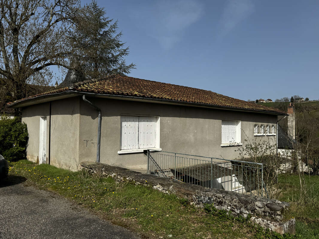Maison à GAGNAC-SUR-CERE