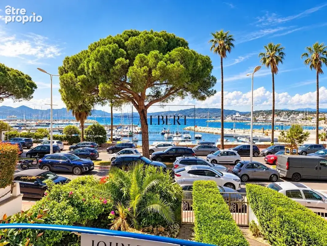 Cannes Croisette 2P – Vue Mer Panoramique & large Terrasse - photo 2