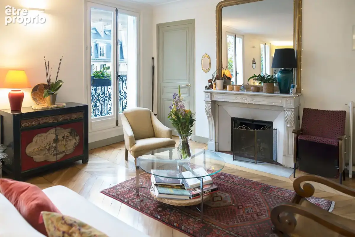 Angle rue rocroy - élégant appartement parisien avec ascenseur . balcon filant .vue dégagée - photo 5