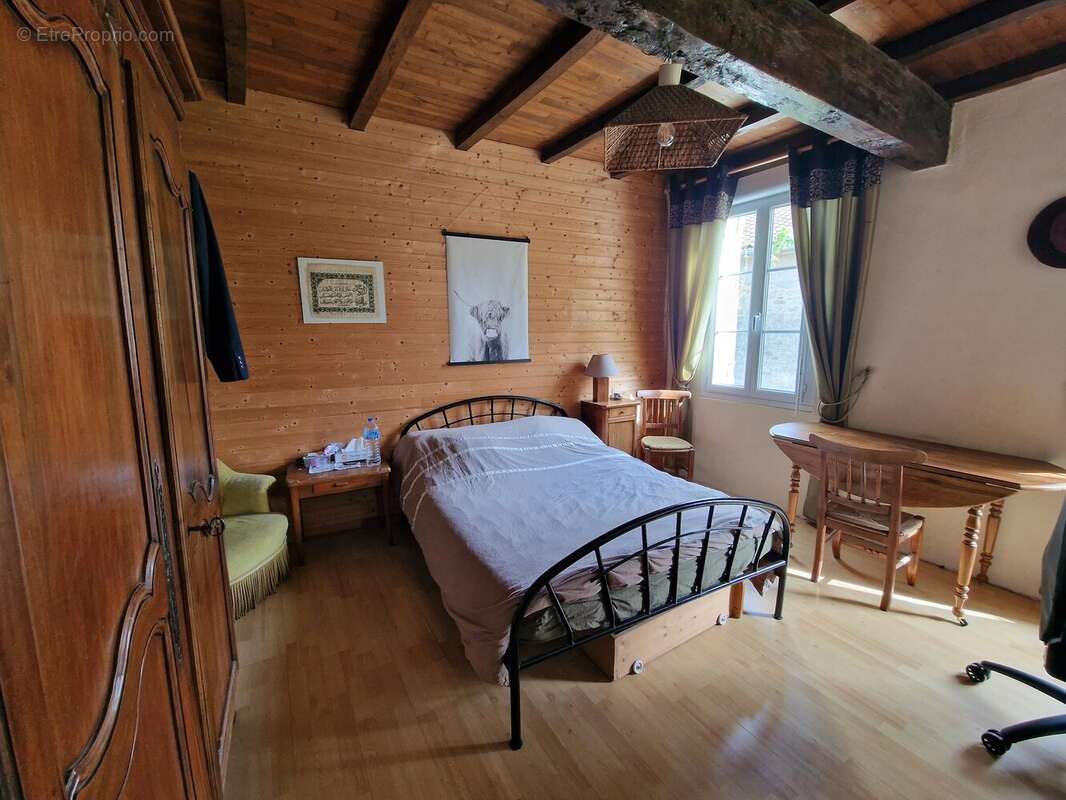Maison à LAUZUN