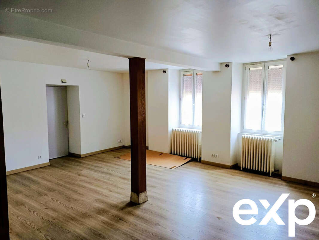 Maison à AISY-SUR-ARMANCON